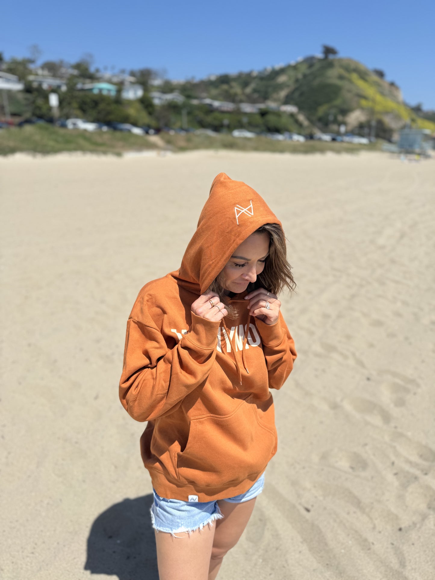 BURNT ORANGE PULOVER HOODIE